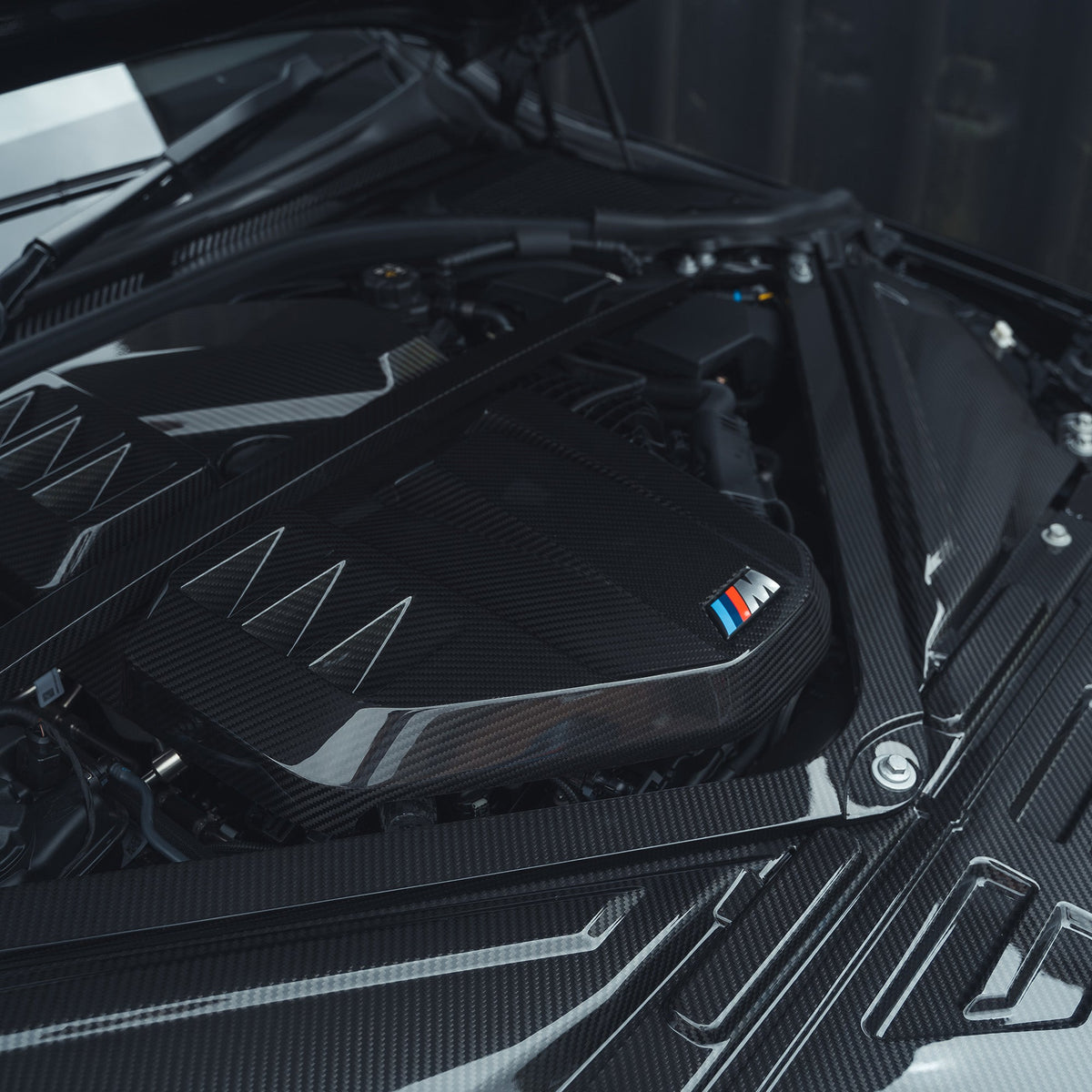 AlpineX Dynamics Carbon Fiber Engine Cover For BMW G8X M3/4 / G87 M2