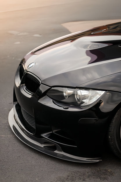 BMW E92 M3 front splitter carbon fiber close up
