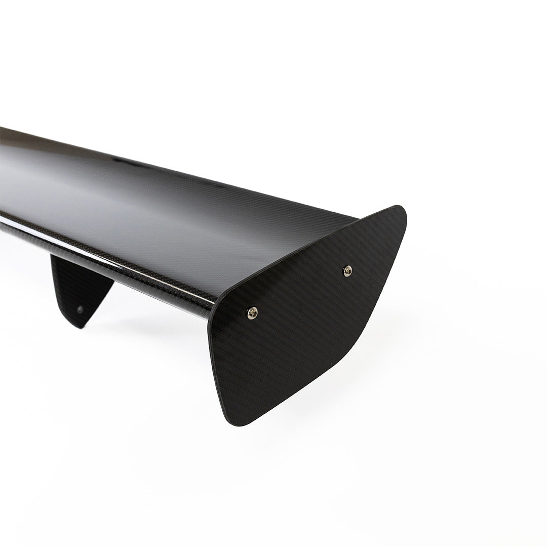 GT4 MK2 dry carbon fiber rear wing end plate and wing profile detail
