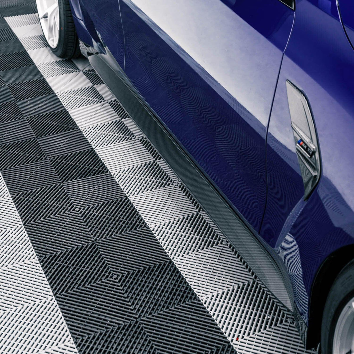 AlpineX Dynamics OEM Style Pre-preg Dry Carbon Fiber Side Skirt For BMW G80 G82 G83 M3 M4